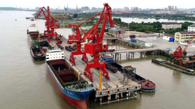 境外概述露天料场港口封闭问题的实行方法